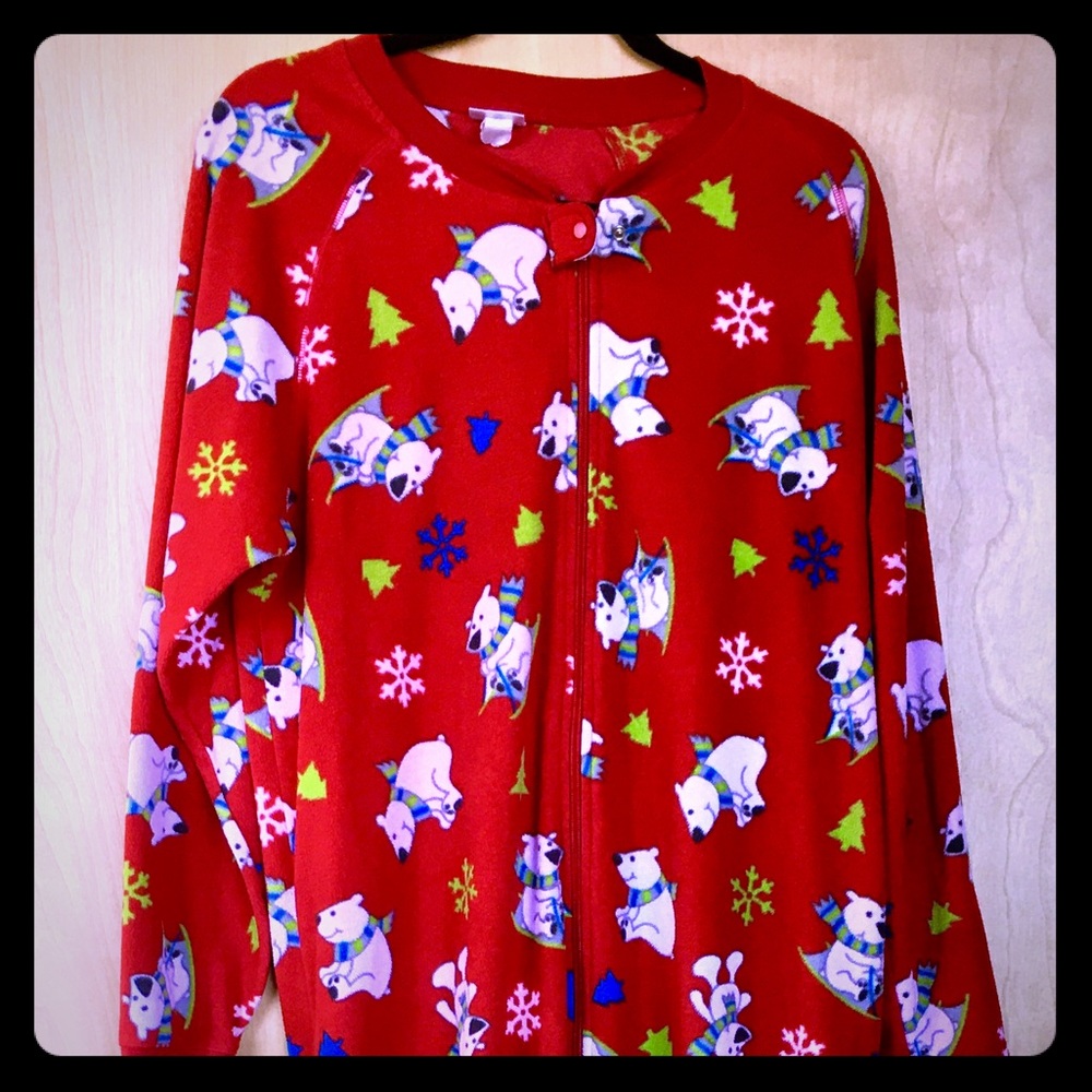 One Piece Women's PJs w/feet - Like New!
